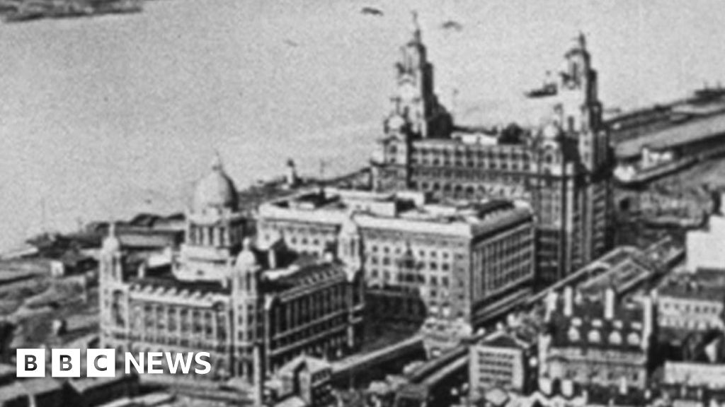 Liverpool Blitz: WW2 footage emerges of Nazi plans - BBC News