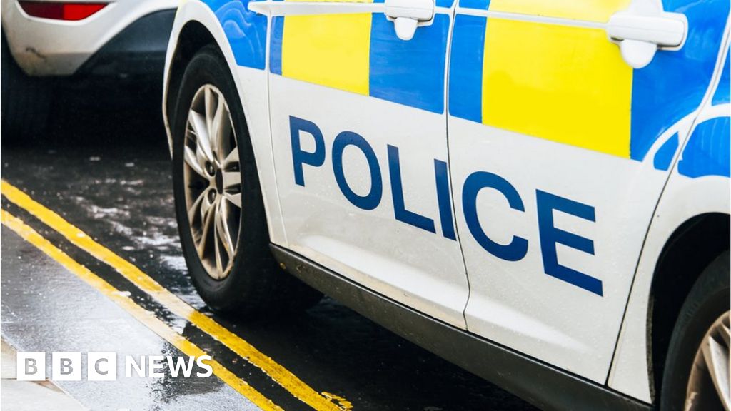 Man dies after car crashes on country road outside Edinburgh