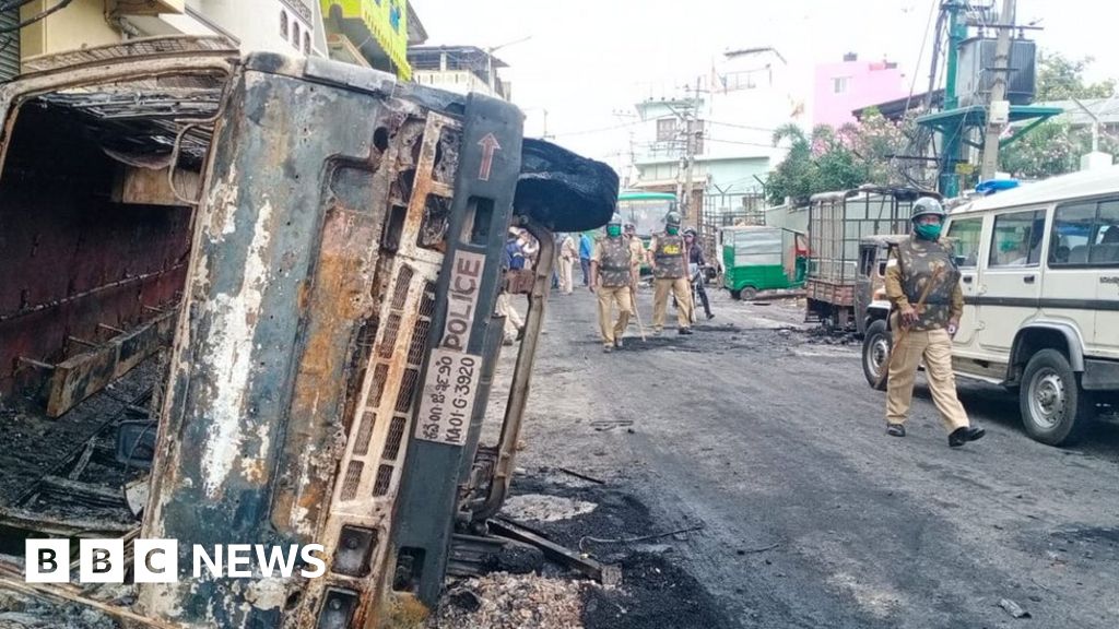 Three Killed In Bangalore Clashes Over Prophet Muhammad Post Bbc News