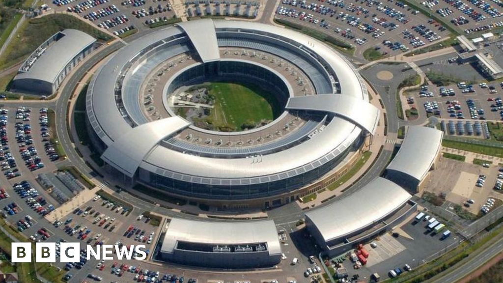 mi5-mi6-and-gchq-change-nationality-rules-for-new-recruits