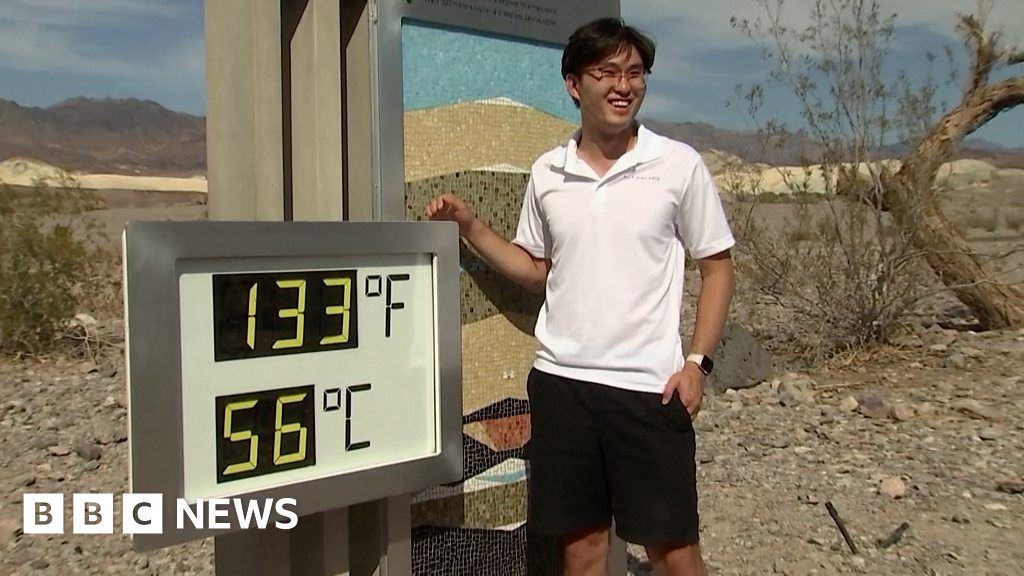 Tourists flock to Death Valley hoping to experience heat record