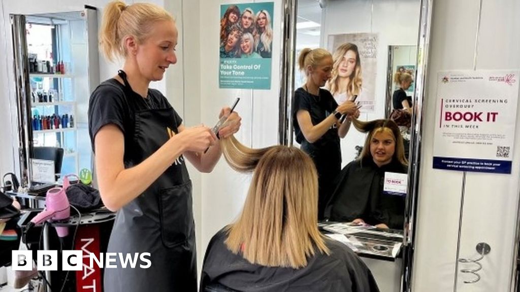 Hairdressers in Yorkshire and Lincolnshire talk to clients about cervical screening