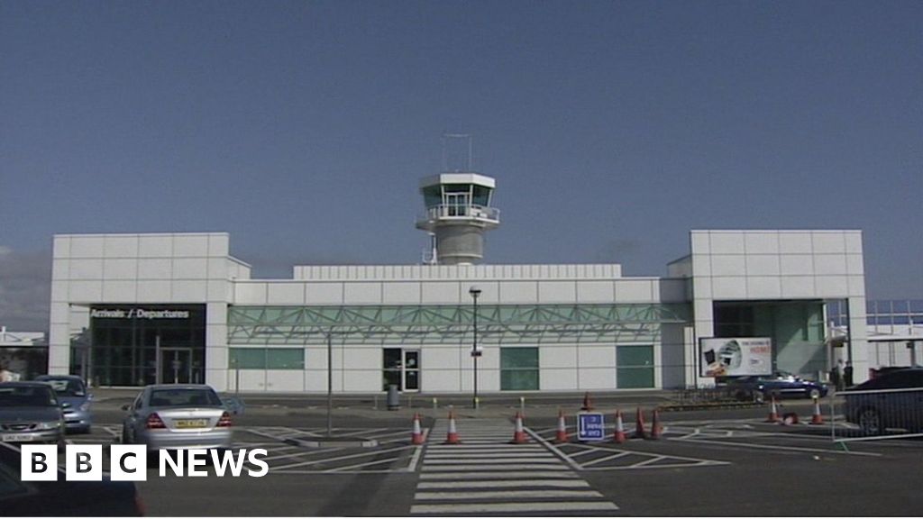 Flybmi City Of Derry Airport Urgently Seeks New Airline Bbc News