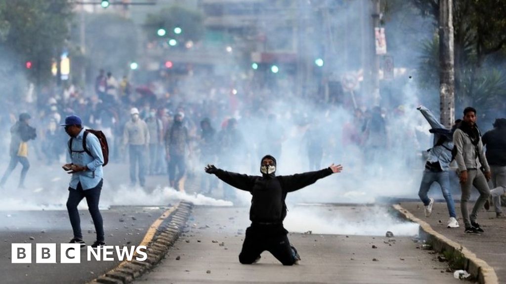 Ecuador Protests: Hundreds Held As President Decries ‘criminals’ - BBC News