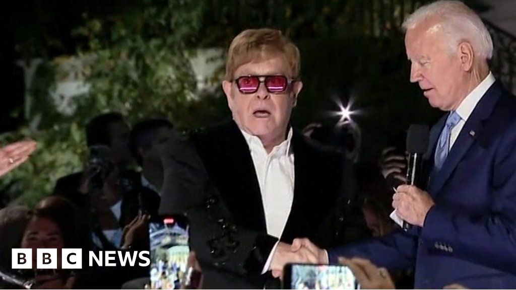 Elton John honoured after White House performance