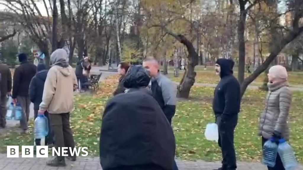 Ukraine war: Kyiv locals seen queuing for water