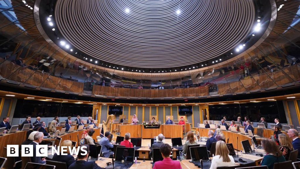 Senedd: Welsh Parliament To Keep Remote Working For Politicians