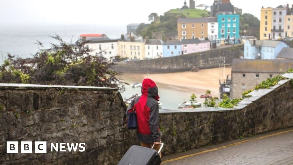 Tourism Overseas Visitors To Wales Drop By 33    130674365 Gettyimages 1255927753 