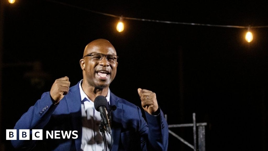 Jamaal Bowman Political Newcomer Shakes Up Ny Status Quo Bbc News