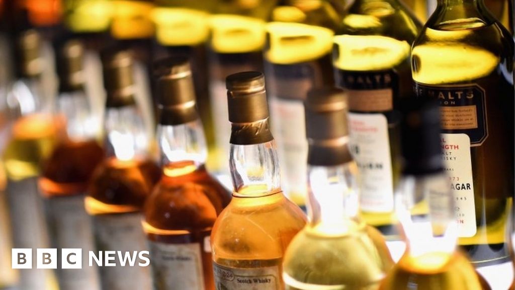 Jobs threatened at Diageo bottling plants in Fife and Glasgow BBC News