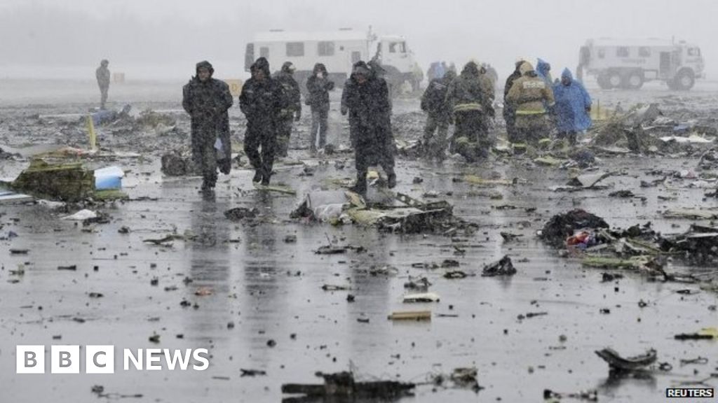 Russia plane crash Investigators recover flight recorders BBC News