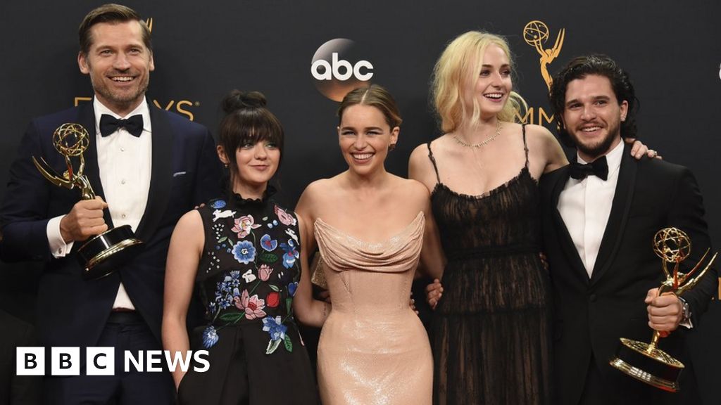 Emmy Awards 2016 Game Of Thrones Breaks Record Bbc News