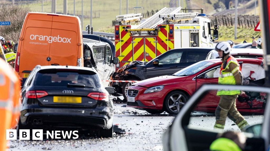 Seven injured in 17vehicle crash south of Aberdeen