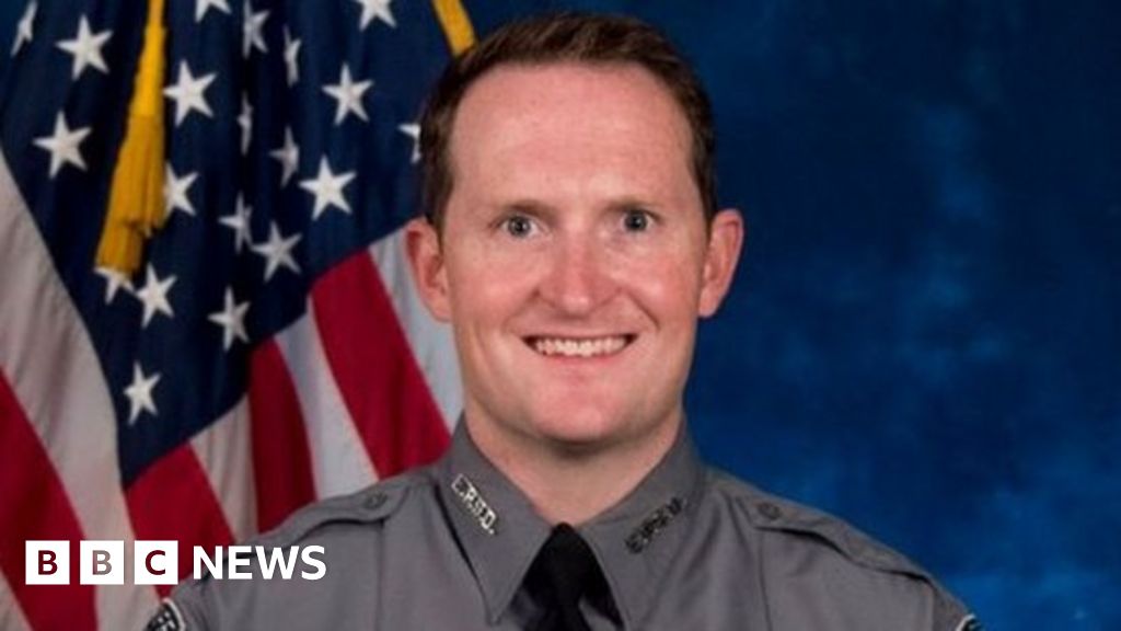 Colorado Sheriff's Deputy Becomes Third To Die In 2018 - BBC News