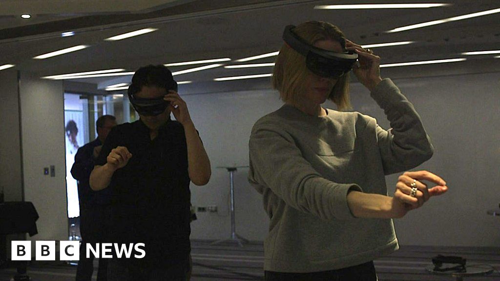 A fashion show using mixed reality with a Hololens BBC News