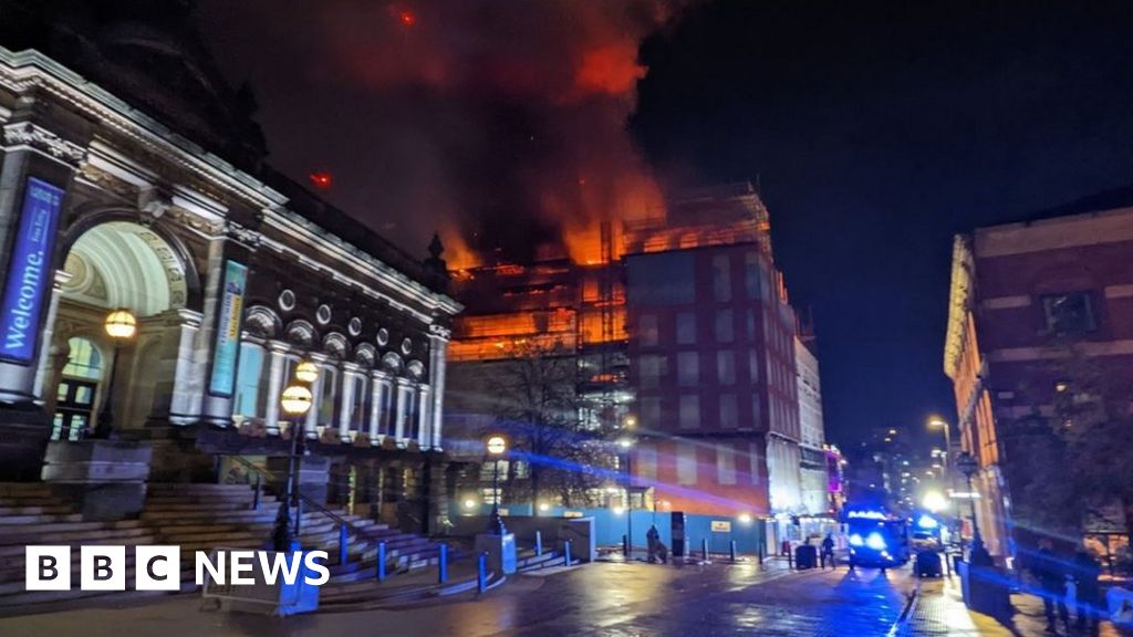 Leeds fire: Emergency crews tackle city centre blaze