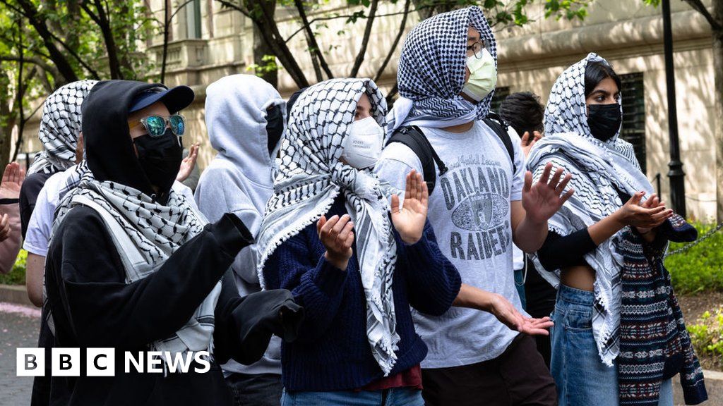 Universitas Columbia membatalkan upacara wisuda utamanya di tengah protes