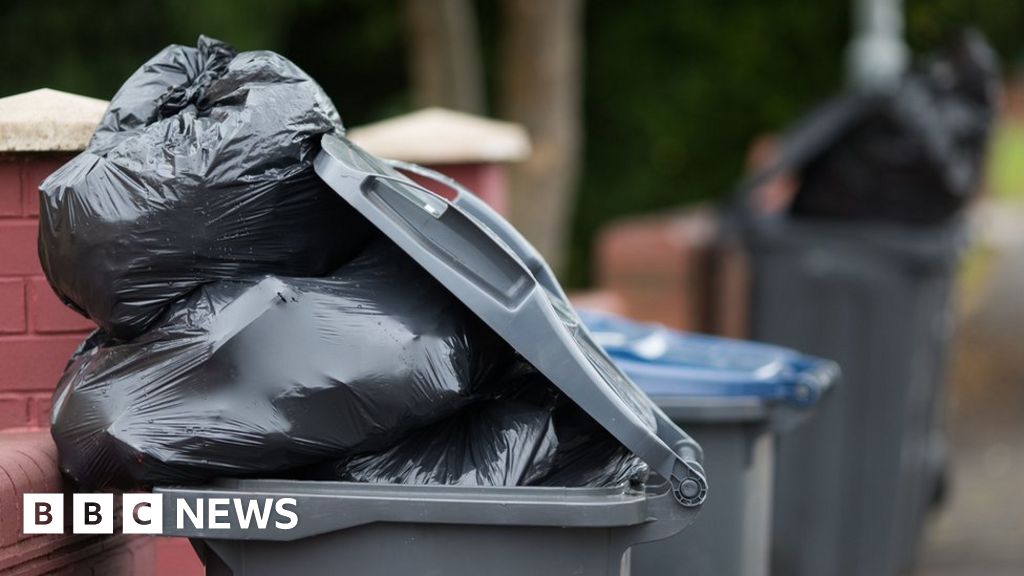 Coventry refuse workers 'warned daily' over fence urination BBC News