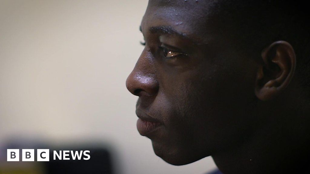 Home Office citizenship fees 'are absolutely ridiculous' BBC News