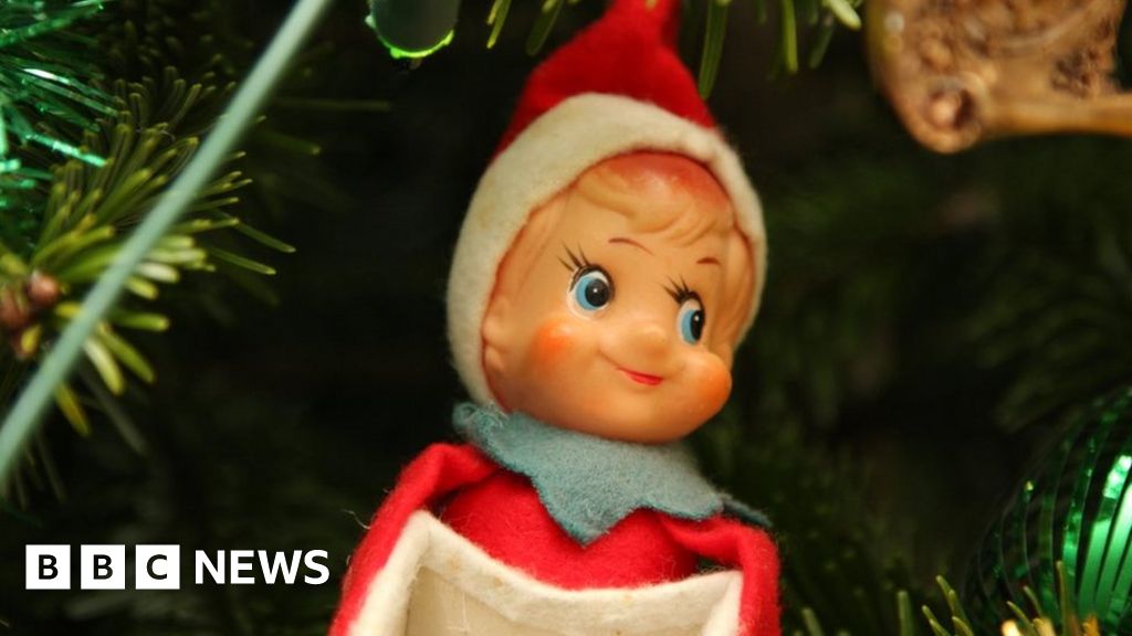 Tangled tinsel and wonky trees The UK's dodgy Christmas displays BBC