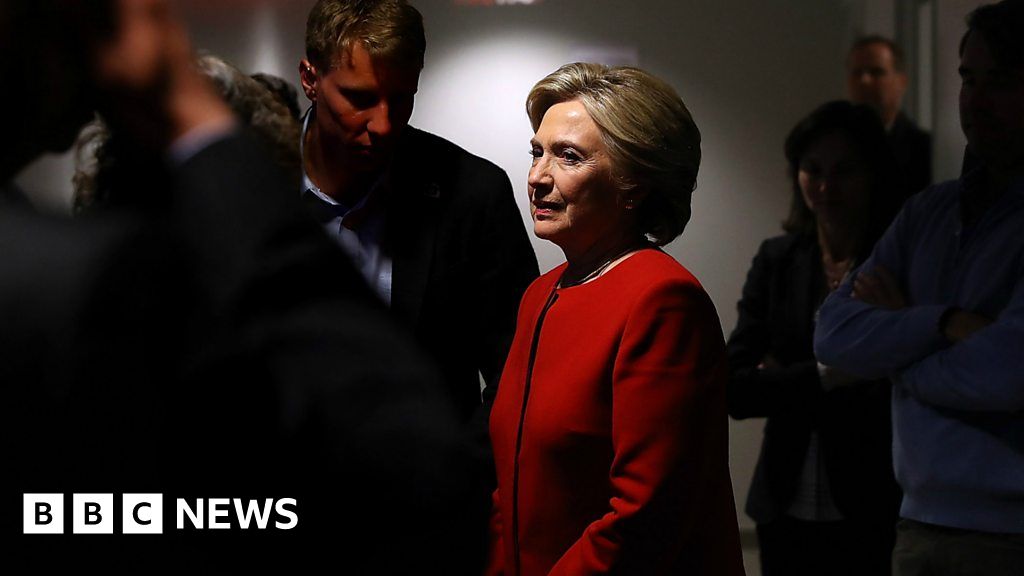 Clinton strategist 'We're playing offense' BBC News