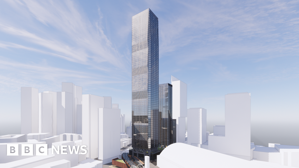 Manchester City Council approves four 'iconic' skyscrapers plan - BBC News