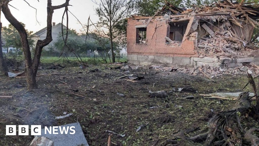Война в Украйна: Трима убити след взривове във Волин и Лвов