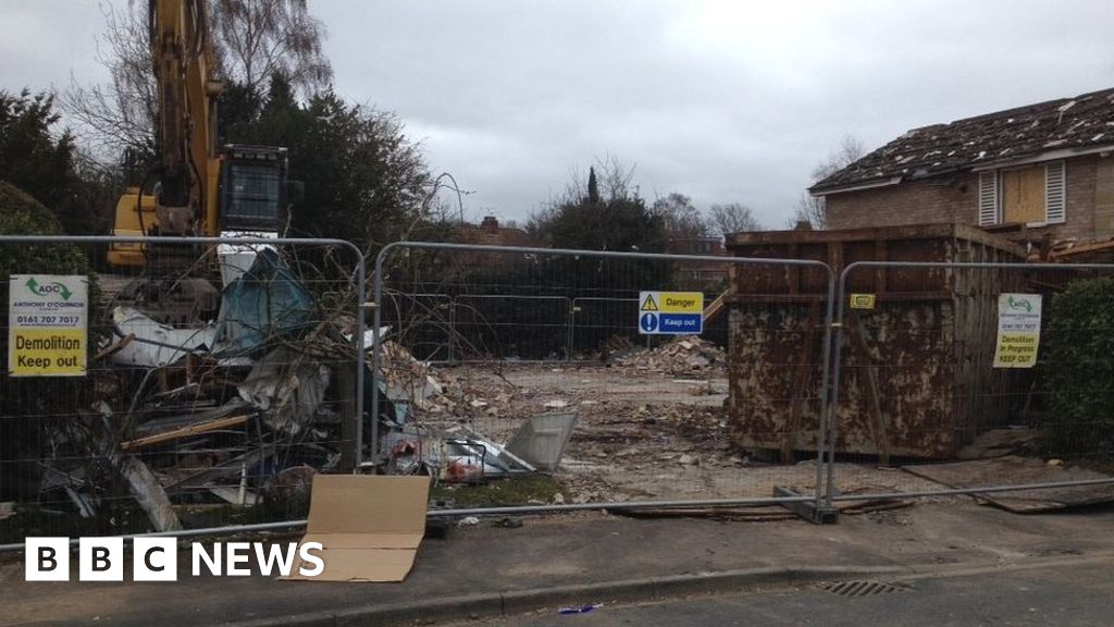 Haxby explosion: 'Frustration' over blast street repairs - BBC News