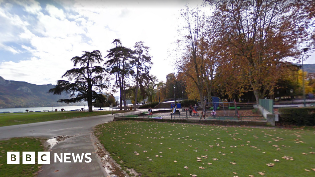 France stabbing: Children attacked by knifeman in Annecy park