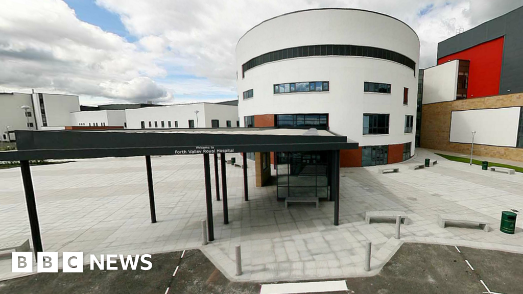 NHS Forth Valley apologises for A&E waiting times BBC News