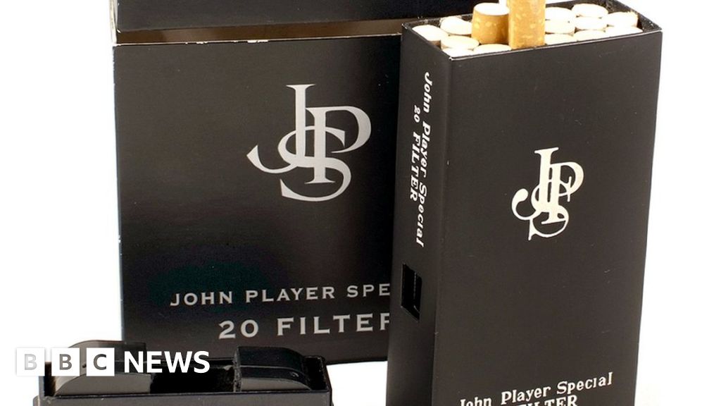 Russian spy camera sells for £29,000 at Dudley auction