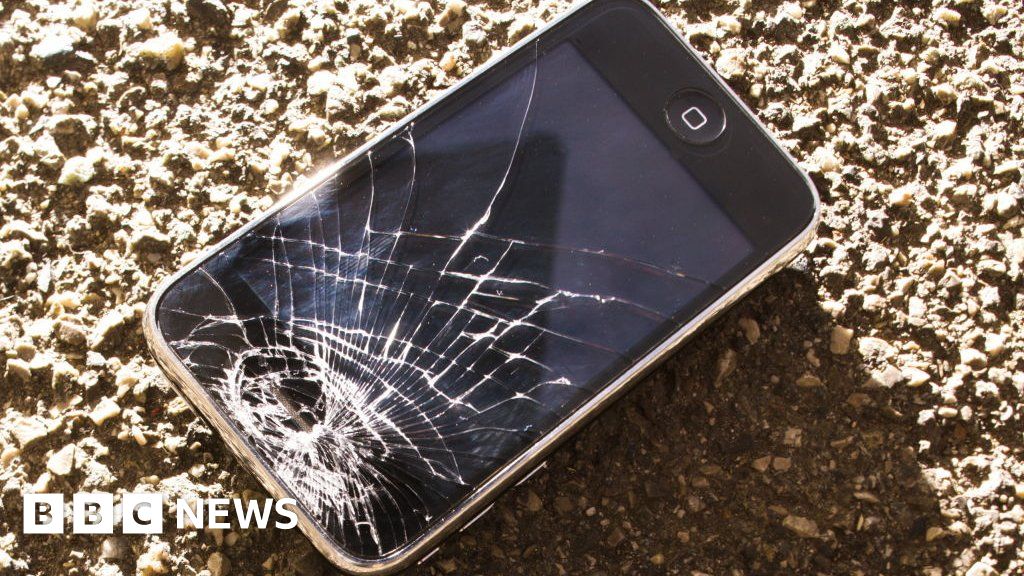 Call problems hit O2 mobile network BBC News