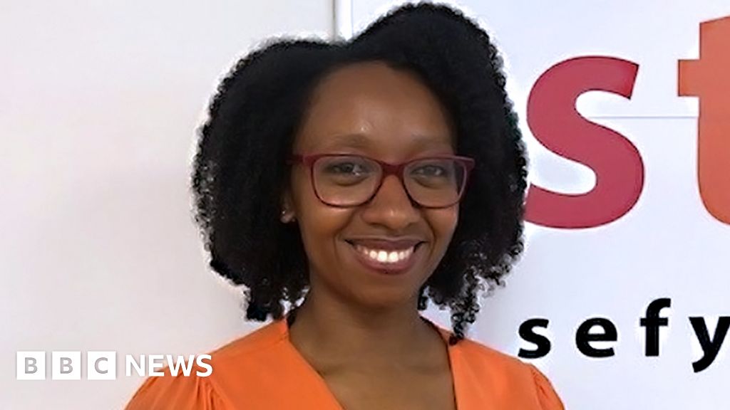 Afro hair comb inventor hopes to inspire young black women