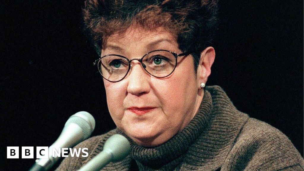 Roe v Wade: Woman behind US abortion ruling was paid to recant