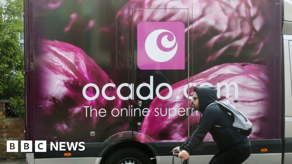Thousands of orders cancelled after Ocado robot fire