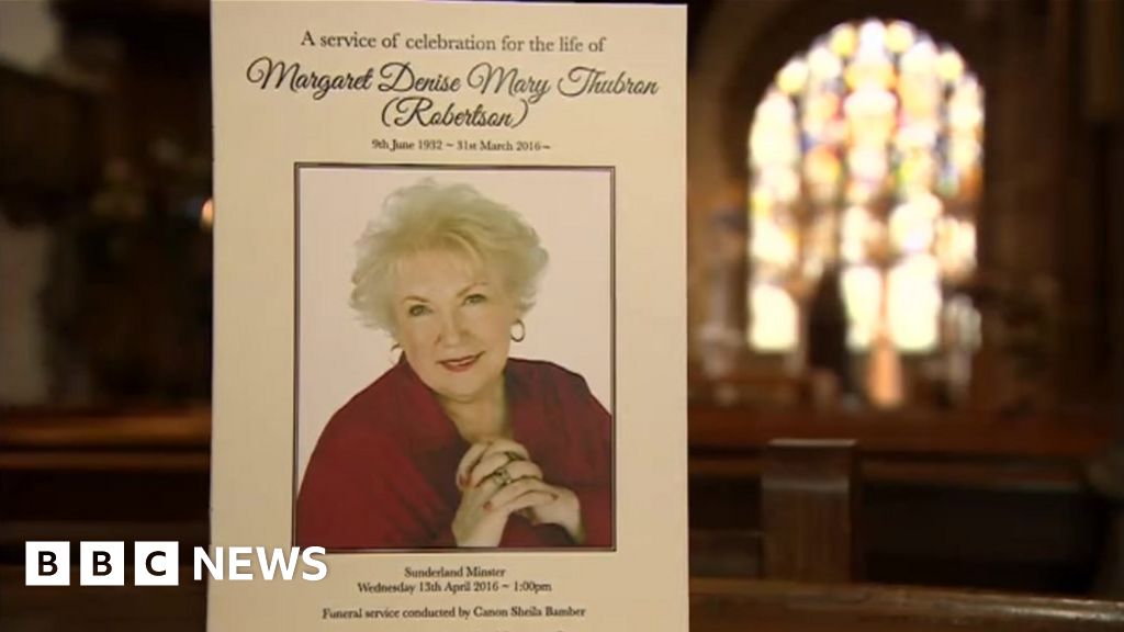 Denise Robertson Funeral Agony Aunt National Treasure Bbc News