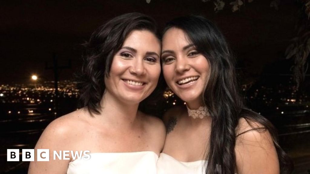 Costa Rica Celebrates First Same Sex Weddings After Ban Lapses Bbc News 1047