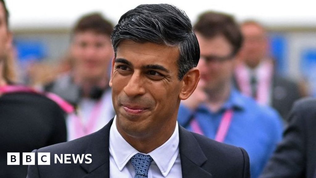 Rishi Sunak continues to stall on HS2 announcement