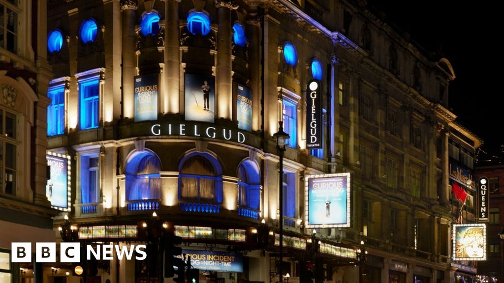 Stephen Sondheim: London s West End to dim lights for theatre icon