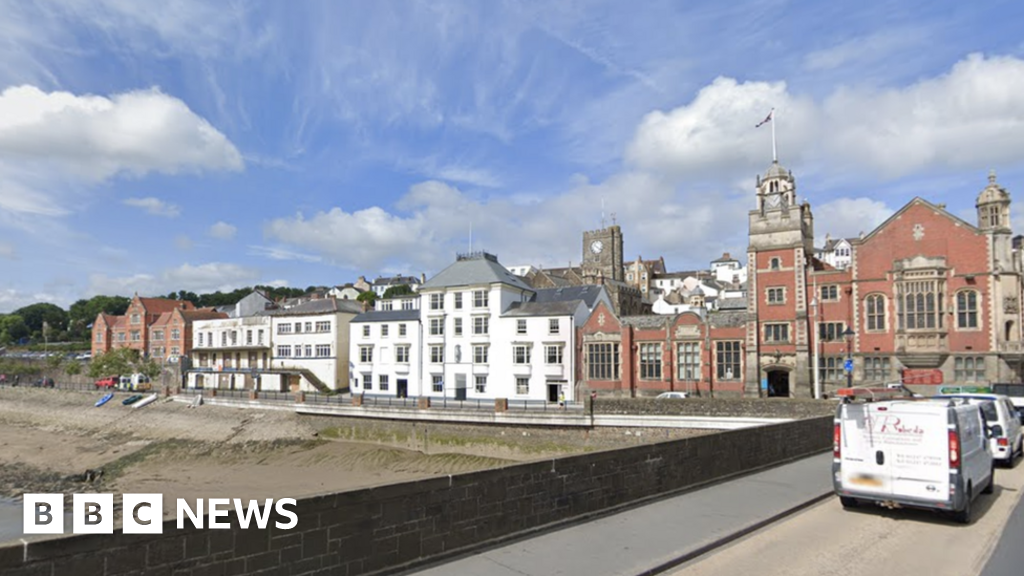 Devon residents testing level the reason for Covid rate rise - BBC News