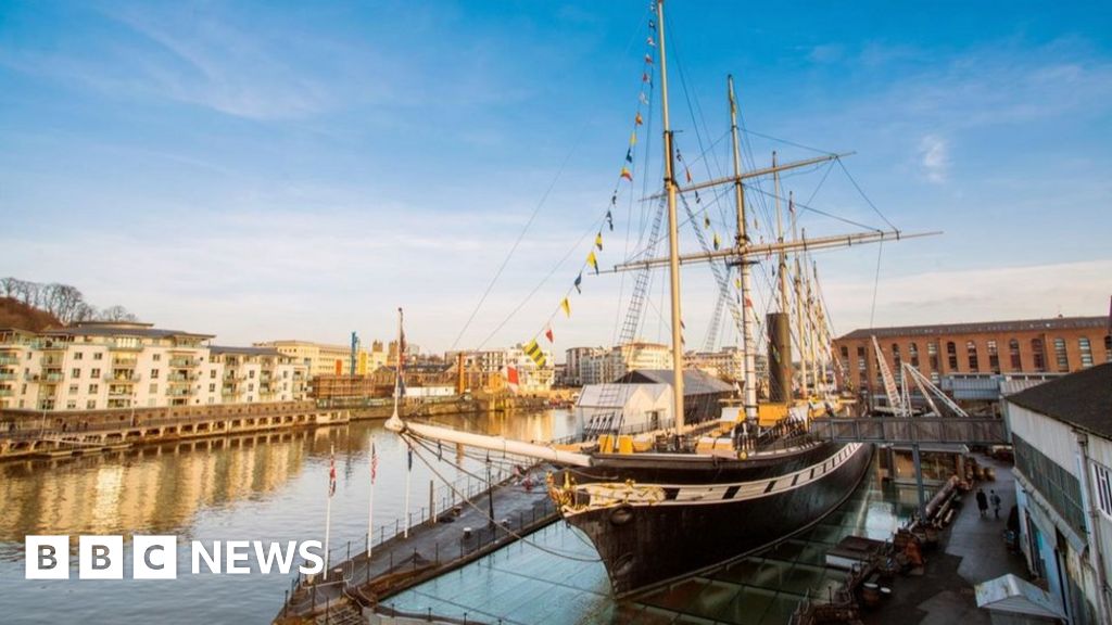SS Great Britain in 'survival mode' faces £2m loss - BBC News