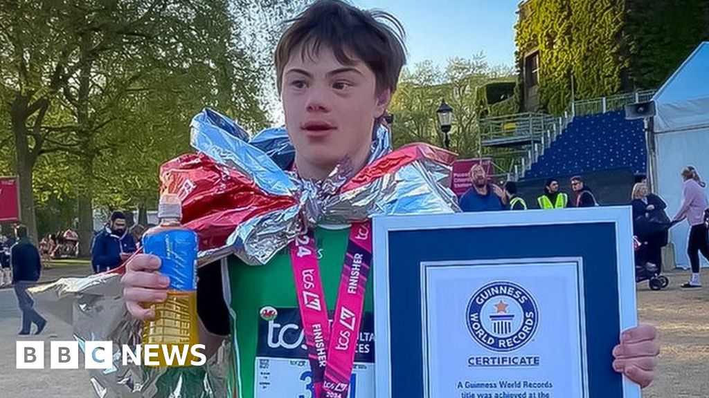 Down's syndrome teen gets marathon world record