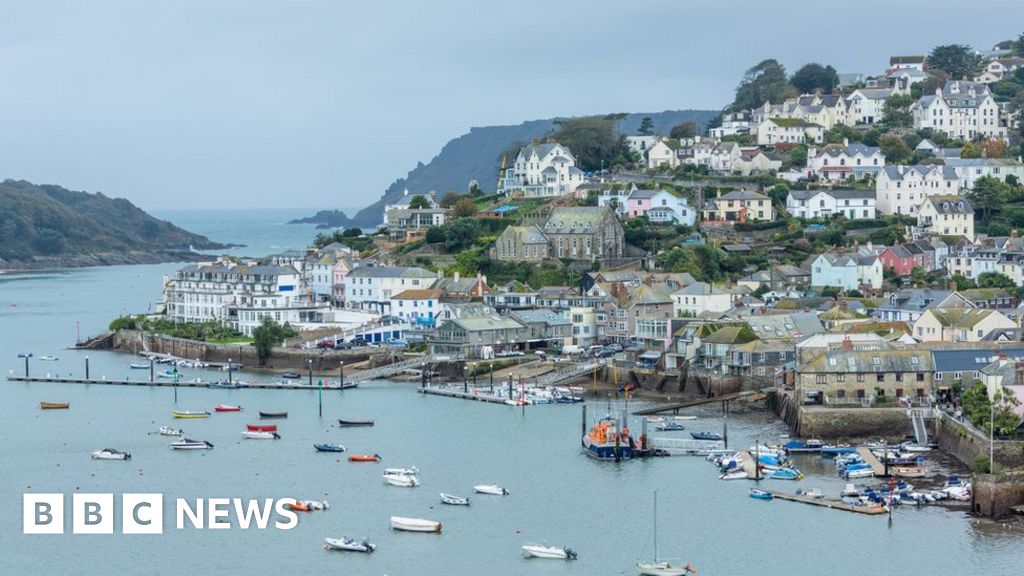 House prices tumble in seaside hot spots