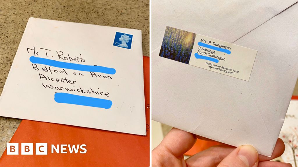 Christmas card delivered to wrong address 5,200 miles away thumbnail