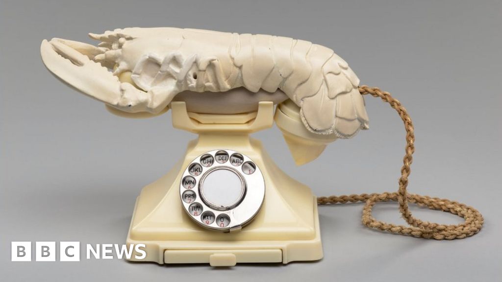 Dali s lobster telephone saved for the nation