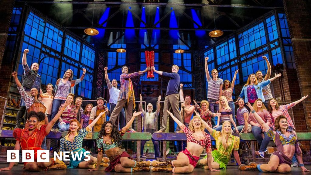Kinky Boots Gets Blistering Reviews As It Opens In West End Bbc News