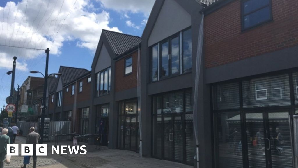 Great Yarmouth shops open on site of Regent Road fire BBC News