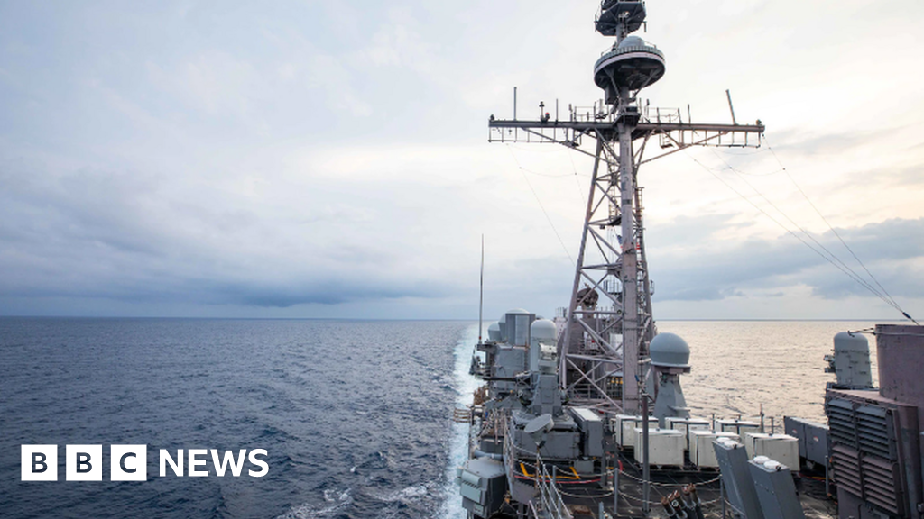 Two US warships sail through Taiwan Strait