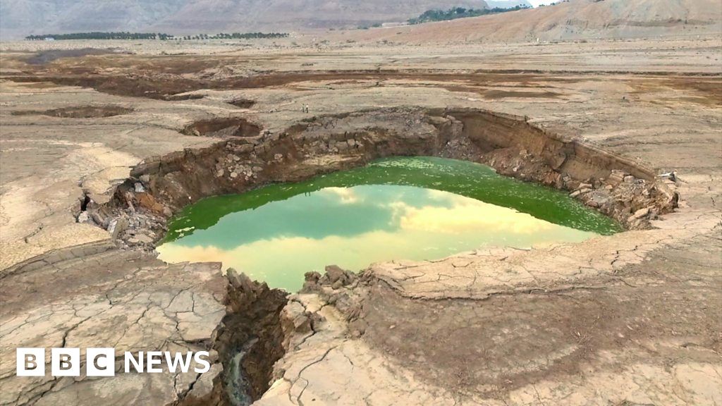 Would You Visit The Dead Sea S Sinkholes