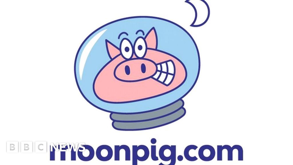 Moonpig apologises for delayed Mother's Day deliveries  BBC News
